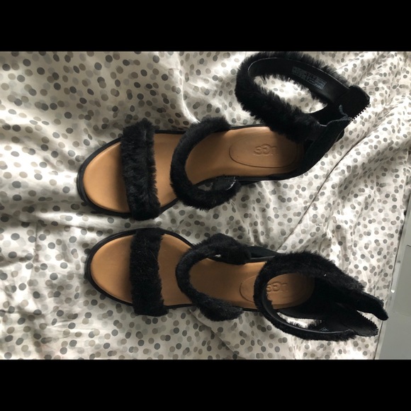 Ugg fluff heels - Picture 2 of 5